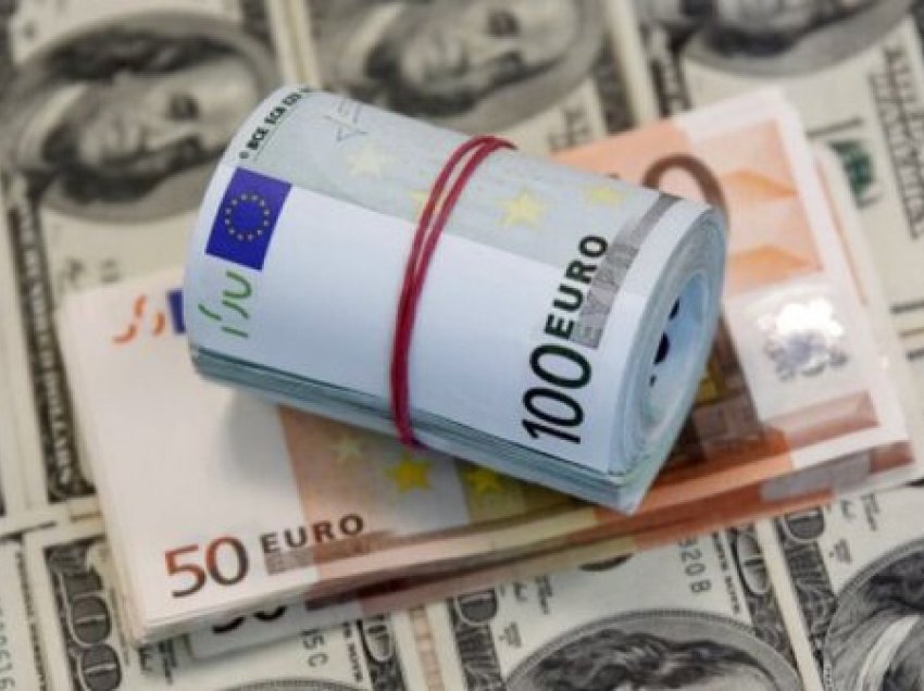 “Tërmet” në tregun valutor, ja me sa këmbehen monedhat e huaja sot në Shqipëri