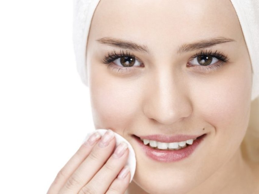 Disa metoda se si të kujdesemi për lëkurën e fytyrës
