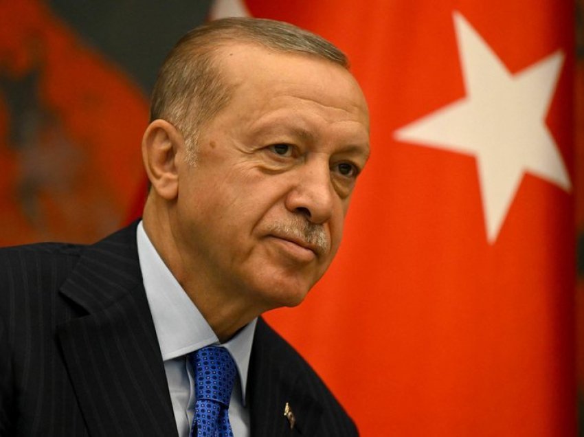 Eksperti i sigurisë del me deklaratën ‘bombë’: Erdogan i sëmurë me kancer, ja kush e zëvendëson