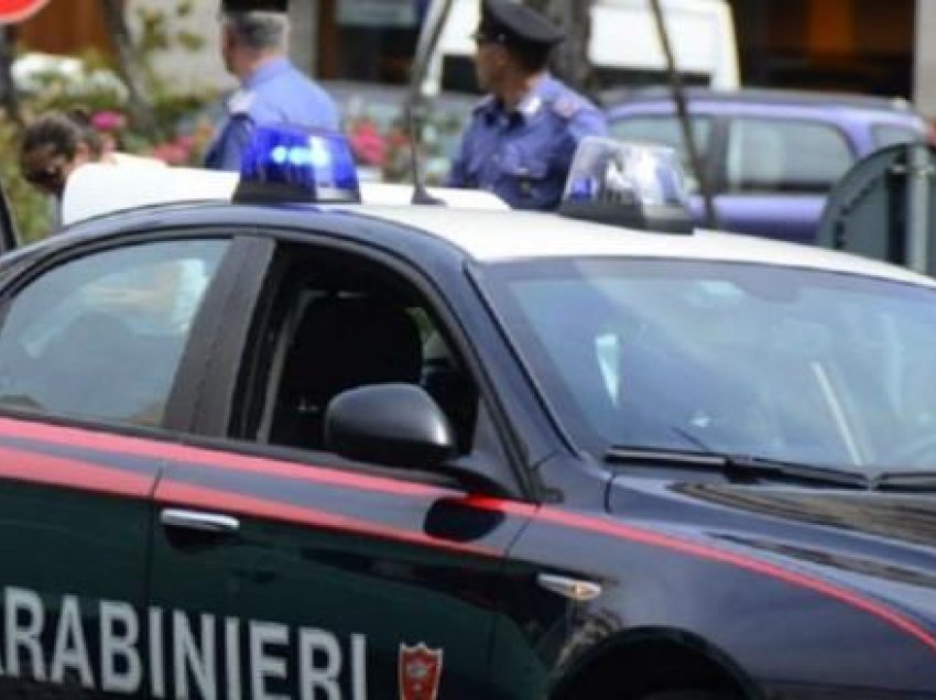 Vëllezërit shqiptar goditen me thikë në Itali