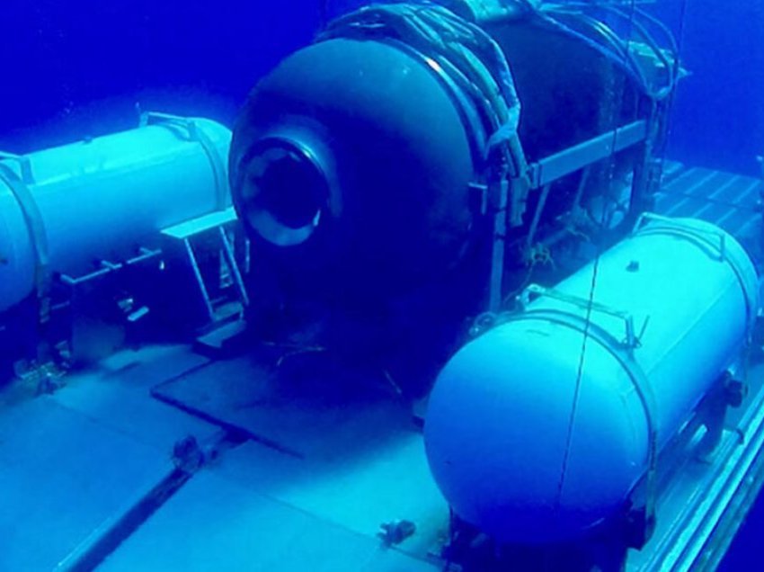 Orët kritike po afrohen, furnizimi me oksigjen në nëndetësen e zhdukur do të zgjasë deri nesër rreth mesditës