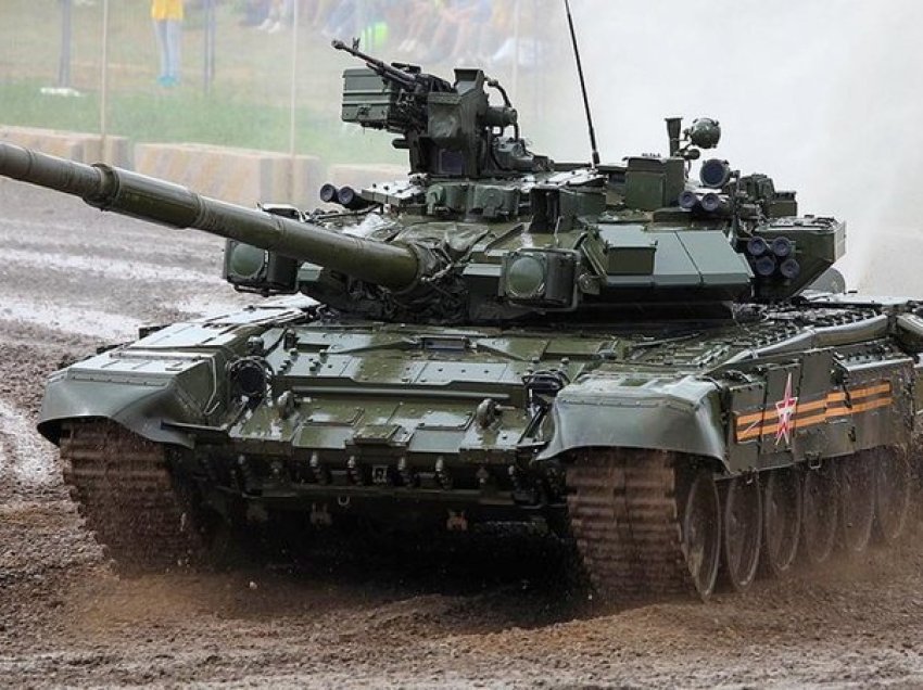Rusia shfaq mbrojtjen e re të tankeve në panairin ndërkombëtar të armëve 