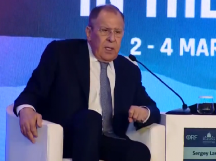 “Rusia, viktimë e luftës në Ukrainë”, Lavrov shkakton të qeshura gjatë konferencës! 