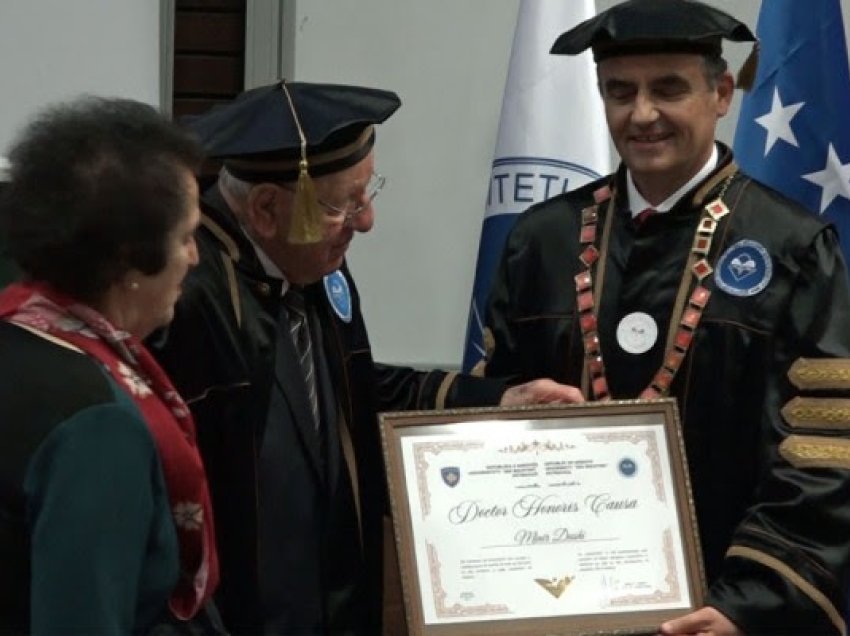 Akademiku Minir Dushi nderohet me titullin ‘Doctor Honoris Causa’ në Mitrovicë
