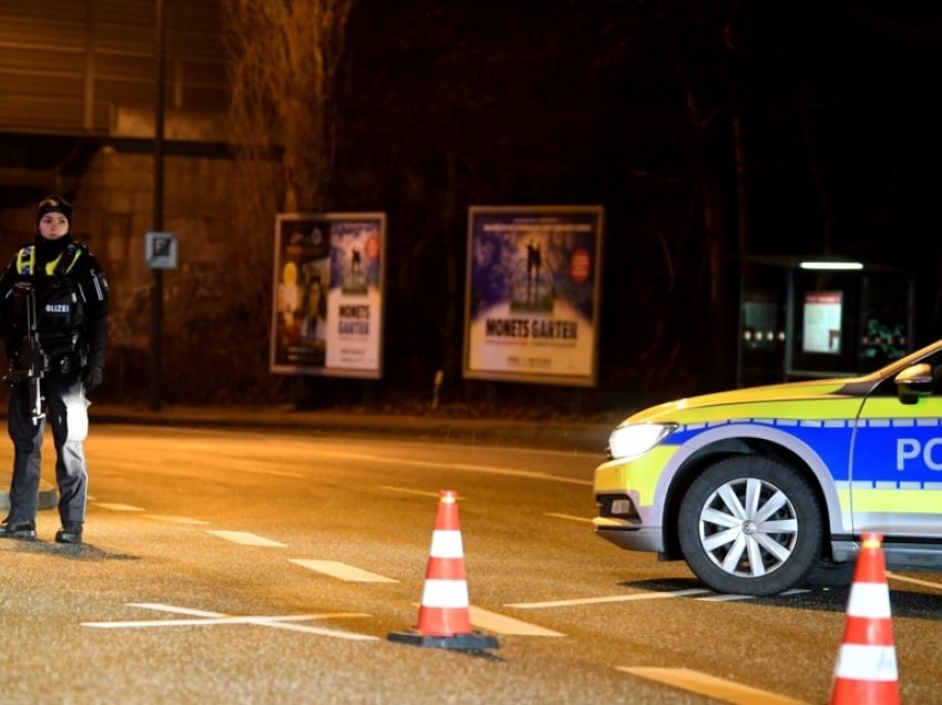 VOA: Të vrarë e të plagosur në një sulm me armë në Hamburg