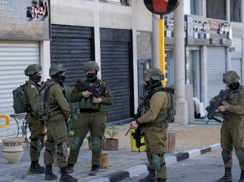 Vriten tre palestinezë nga forcat izraelite në Bregun Perëndimor
