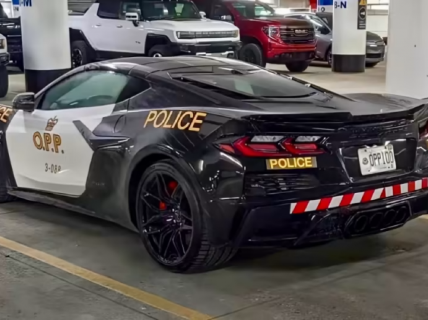 Policia kanadeze bëhet me veturë sportive – Chevrolet Corvette 2023i bashkohet flotës së tyre të veturave