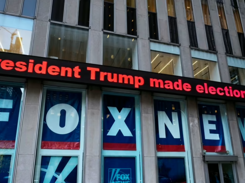 Një punonjëse e Fox News-it padit rrjetin televiziv