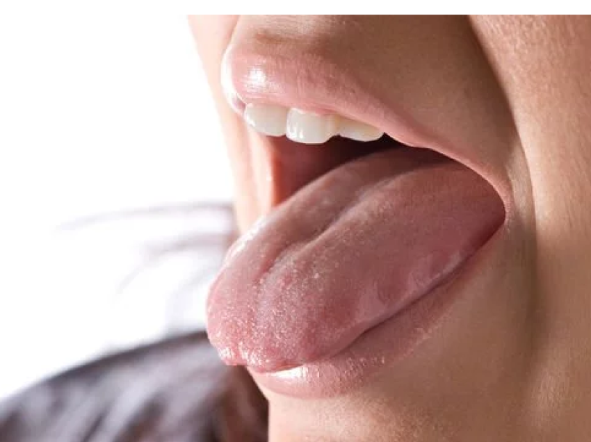 Buzët tuaja u tregojnë nëse keni mungesë të vitaminës B12
