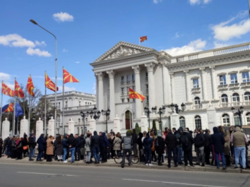 Të punësuarit në Ministrinë e Kulturës në RMV protestuan sërish, kërkojnë paga më të mëdha