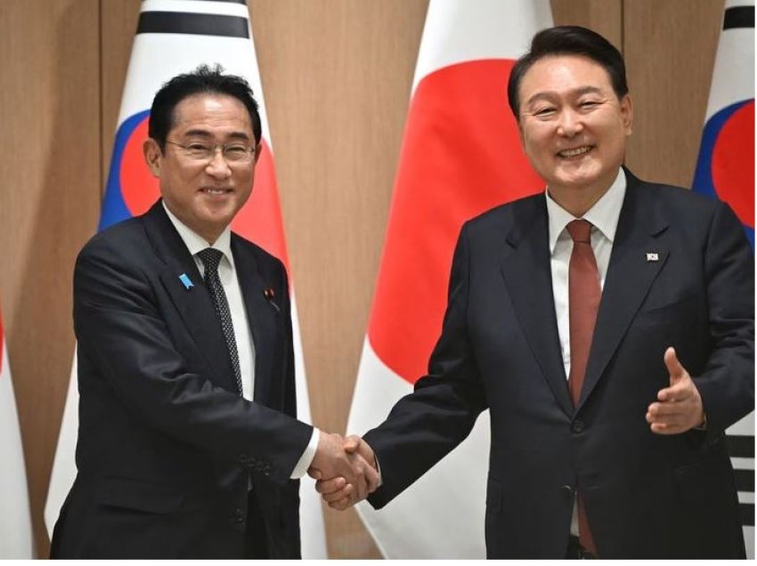 Udhëheqësit e Koresë së Jugut dhe të Japonisë takohen sërish për të përmirësuar lidhjet