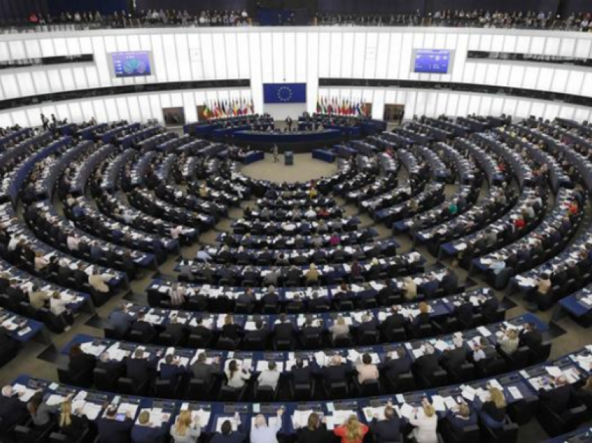 Parlamenti Evropian miraton ligj mbi përdorimin e inteligjencës artificiale