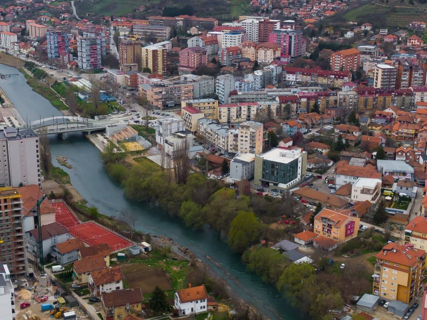 “Serbët e Kosovës të krijojnë komunikim me institucionet vendore”