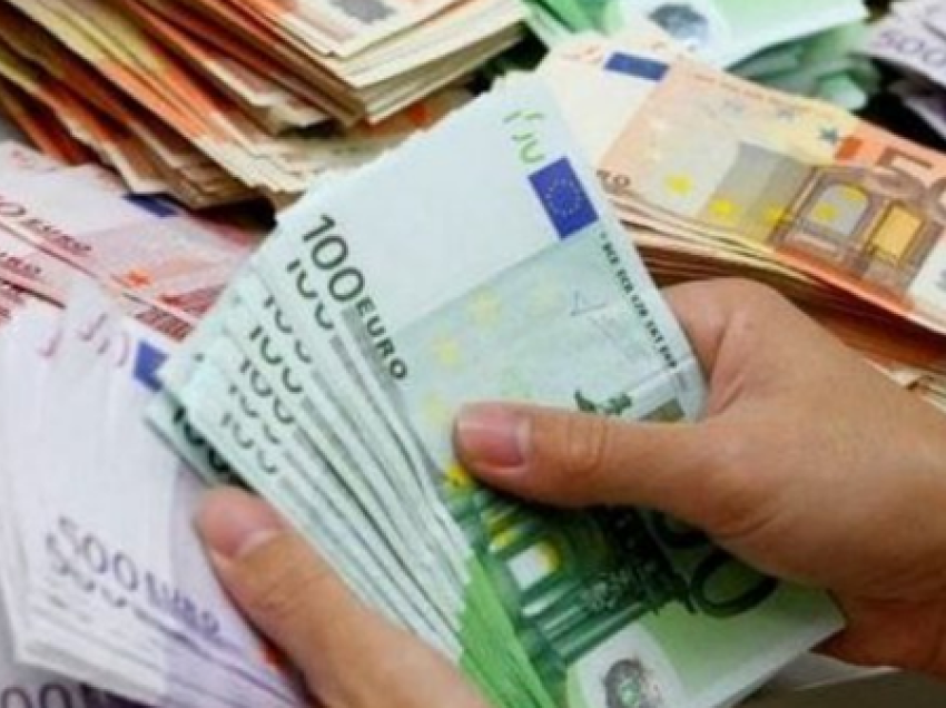 Monedhat e huaja nuk dalin nga kriza, ja me sa do të këmbehen euro dhe dollari dy ditë pas zgjedhjeve