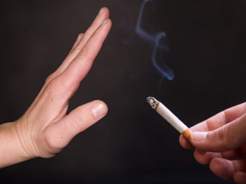 Deri në 3 mijë euro gjobat ndaj shkelësve të Ligjit kundër Duhanit, përgjysmohet nëse paguhet me kohë