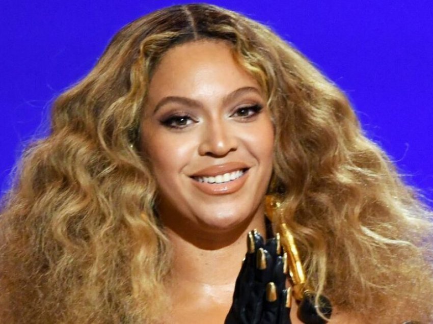 Beyonce shefja e ëndrrave, porositi 2000 euro ushqim për ekipin e saj 