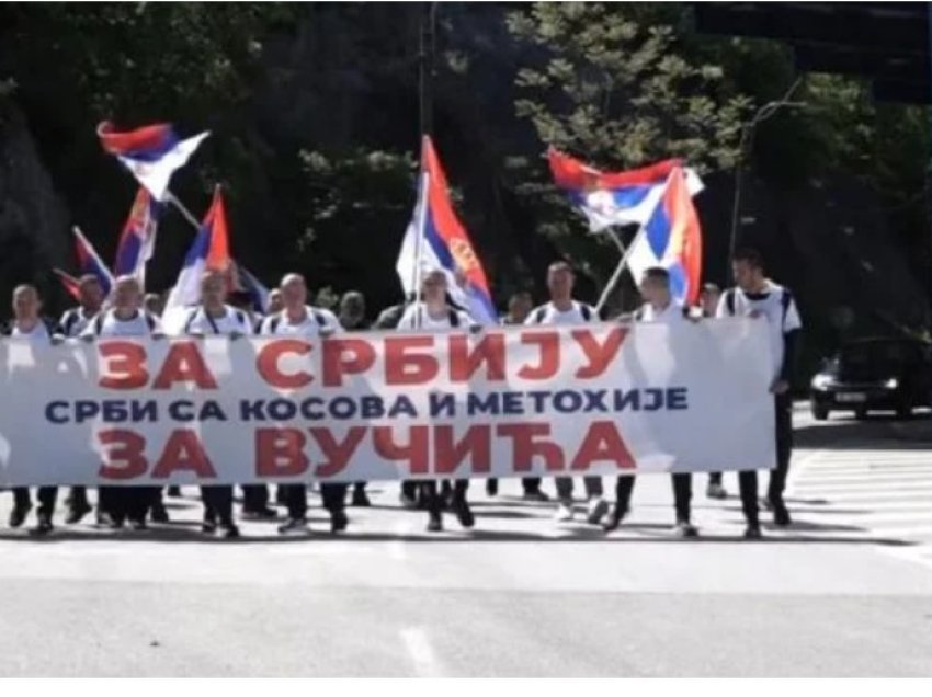 Vuçiq sonte pret 13 serbët nga Kosova që u nisën në këmbë për Beograd