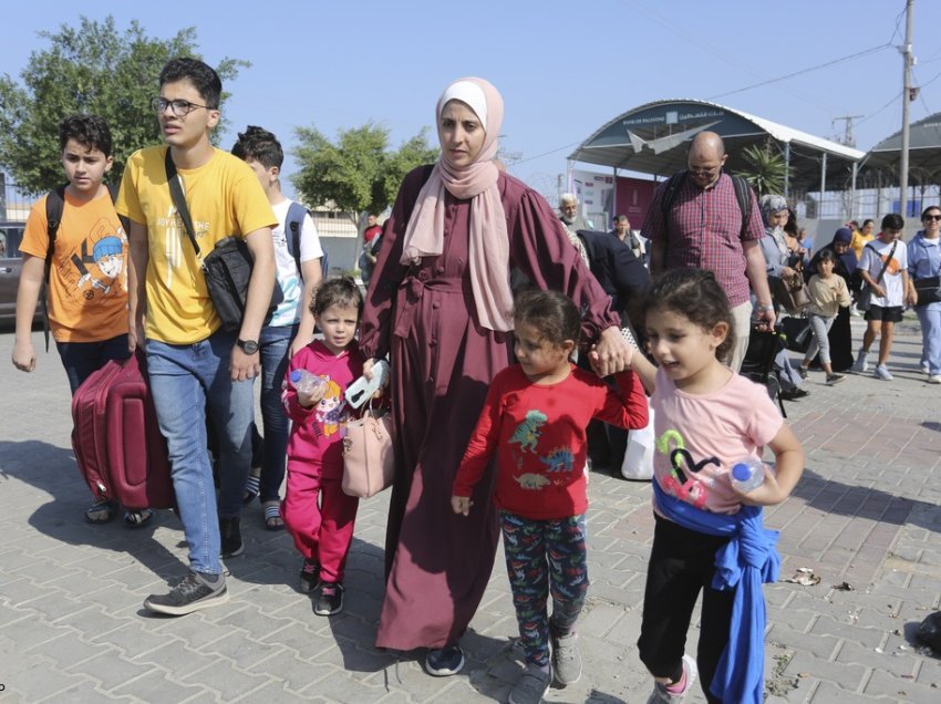 Egjipti thotë se do të ndihmojë në evakuimin e rreth 7000 mijë shtetasve të huaj të Gazës