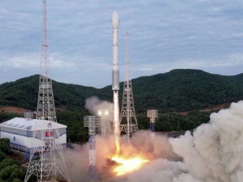 Koreja e Veriut planifikon të lëshojë raketa satelitore mes 22 nëntorit dhe 1 dhjetorit