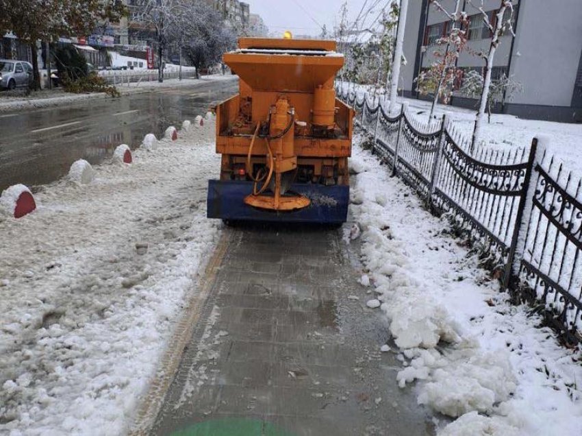 Bora mbulon Prishtinën, Rama: Po kujdesemi që rrugët të jenë të pastra, keni kujdes gjatë ngasjes!