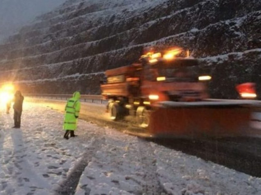 Nga Ministria e Infrastrukturës tregojnë se cilat janë rrugët me rrezikshmëri më të lartë, pas reshjeve të borës në Kosovë