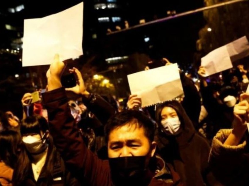 Përvjetori i protestës së Kinës më i madhi kundër masave për Covid-19