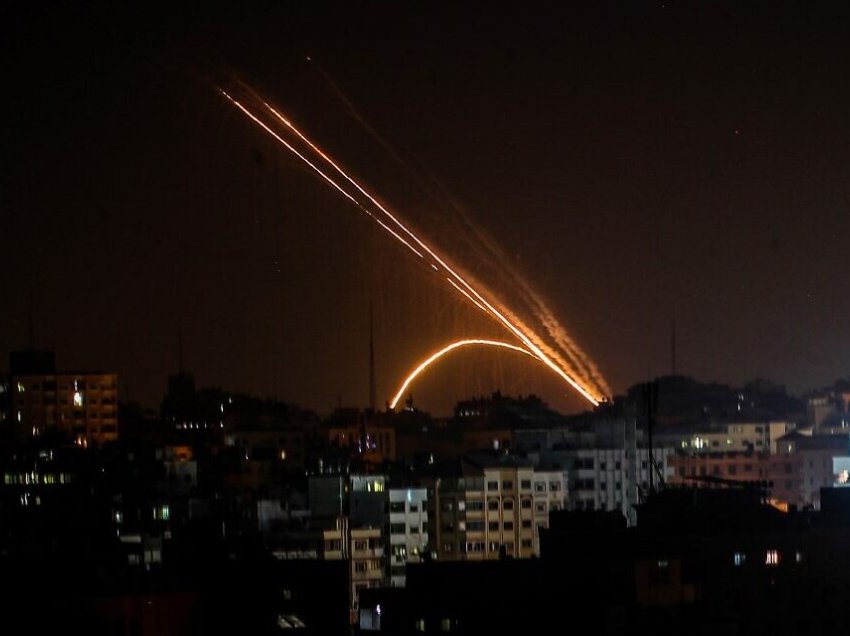 Izraeli thotë se do e sulmojnë Gazën edhe nëse nga kjo dëmtohen izraelitët e zënë robër