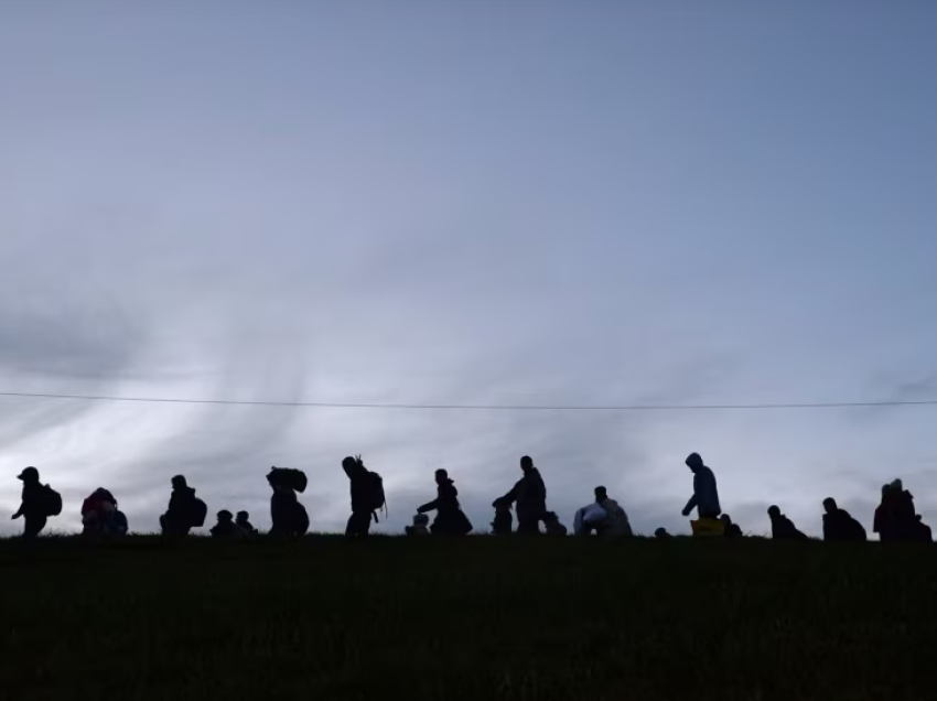 Gjermania i shton kontrollet kufitare për ta parandaluar valën e re të emigrantëve