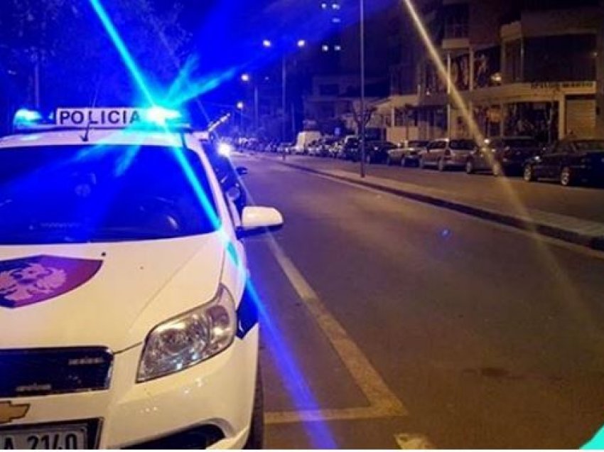 Aksion në Sarandë, policia mësyn për kontroll në banesat e disa zyrtarëve të administratës, disa të arrestuar