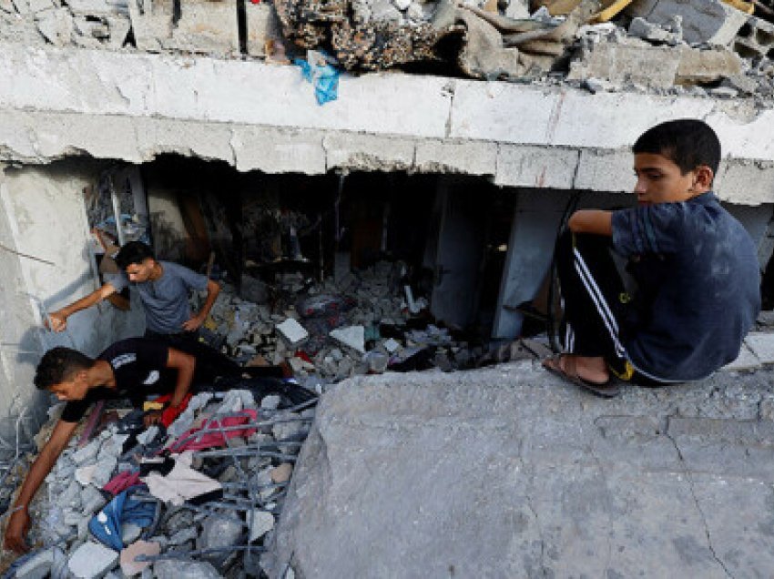 Të paktën 49 të vrarë në sulmet në jug të Gazës