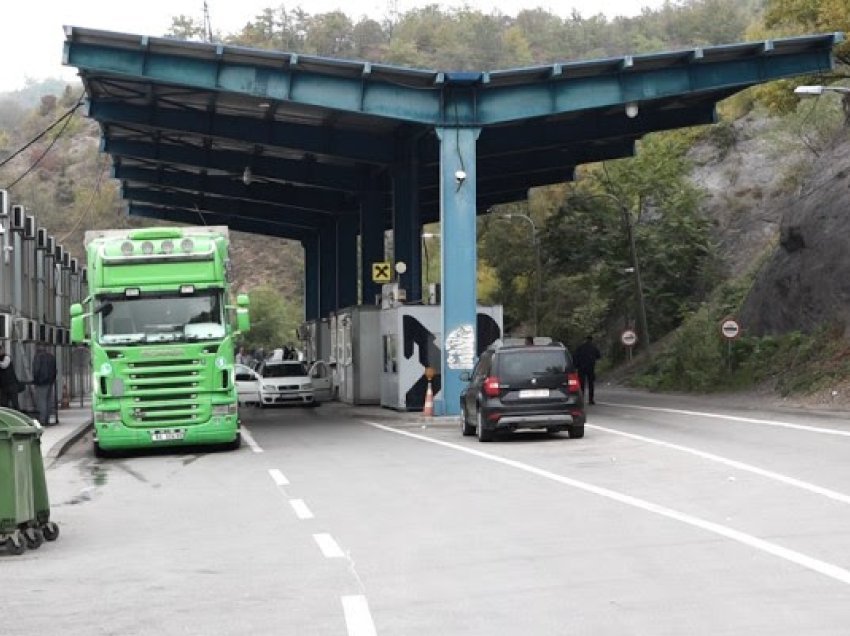 ​Qytetarët mirëpresin hapjen e pikës kufitare në Jarinje