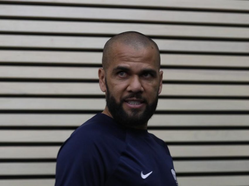 Alves me telefon në burg, ish-futbollisti jep një mesazh nga izolimi