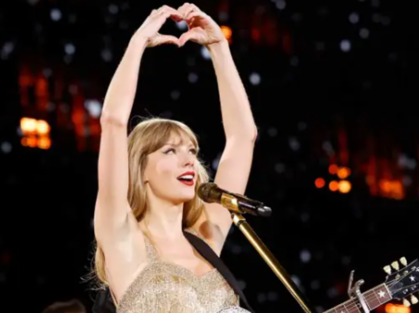 Taylor Swift bëhet artistja e parë femër që arrin 100 milionë dëgjues në muaj në platformën Spotify