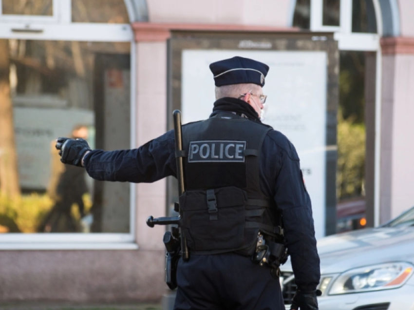 Francë, vritet nga ish-partneri një police që trajtonte rastet e dhunës në familje