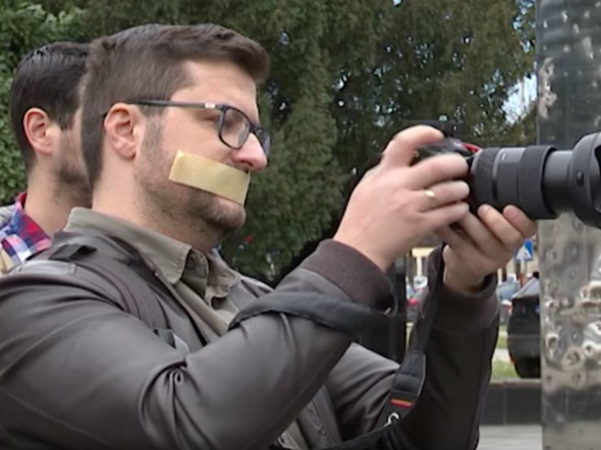 Bosnje, Gazetarët dhe aktivistët protestojnë kundër ligjit për shpifjen