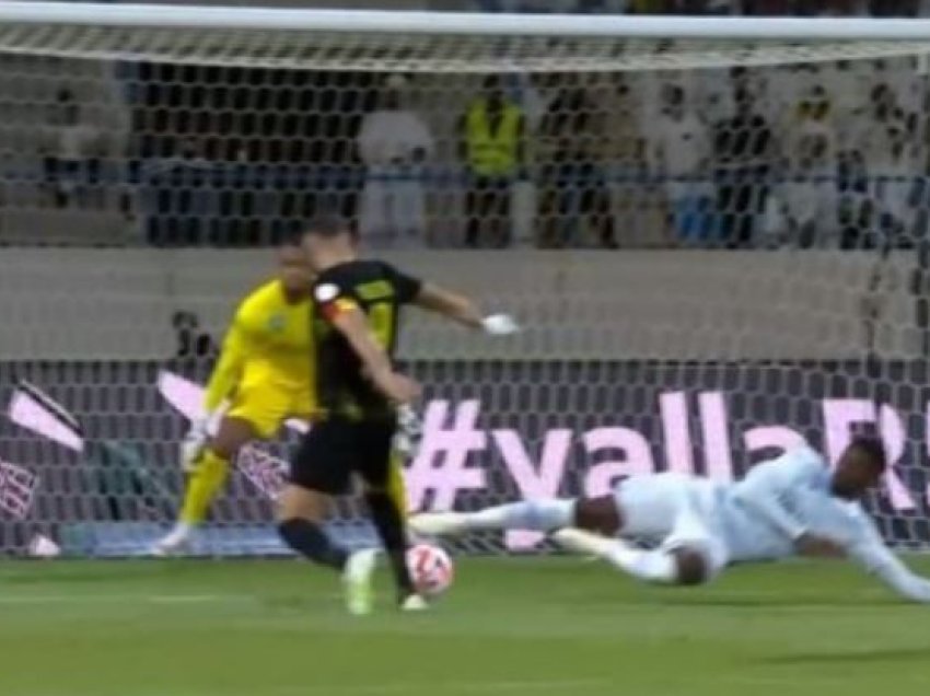 Benzema shënon gol në Arabi 