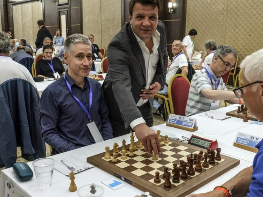 Lazami hapi Kampionatin Botëror të shahut në Strugë 
