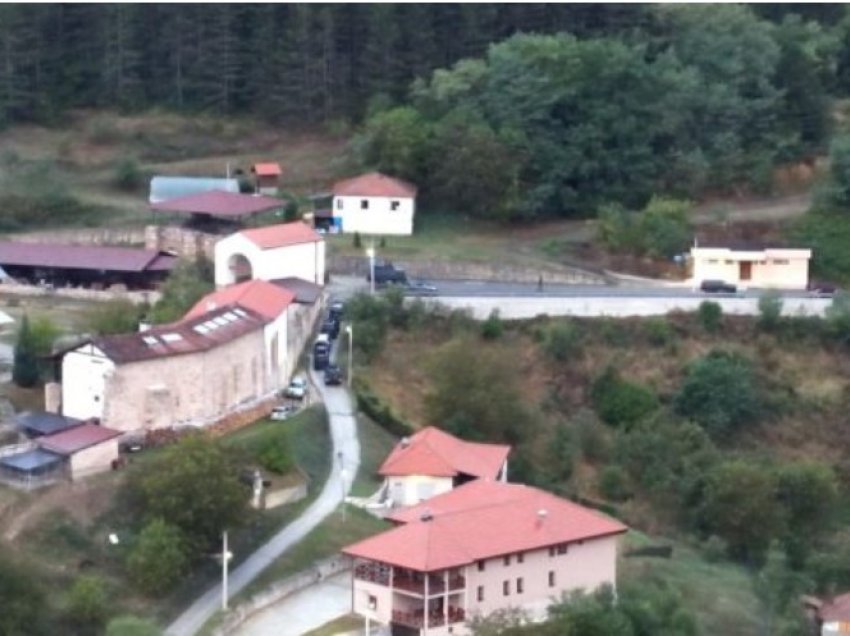Policia: Në manastir u gjet helmeta e PK’së që është marrë nga vendi ku u vra Afrim Bunjaku