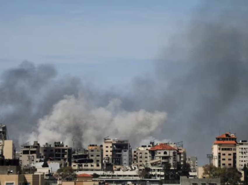 Trupat izraelite tërhiqen nga spitali më i madh i Gazës