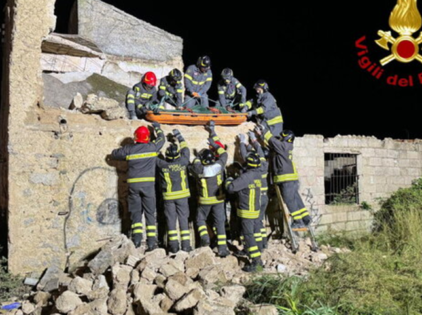 Shembet papafingoja e një shtëpie të rrënuar, vdesin dy të mitur në Itali