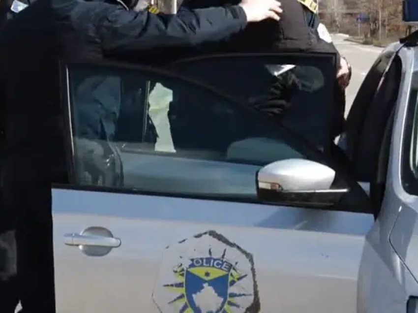 Ngjarje si në filma/ I dyshuari nga Isniqi ua drejton armën policisë në Deçan - arrestohet gjatë aksionit 