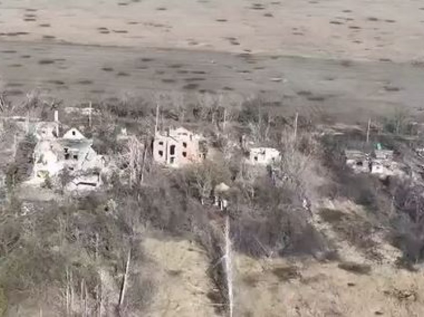 Rusia pretendon kontrollin e një fshati tjetër në Donetsk