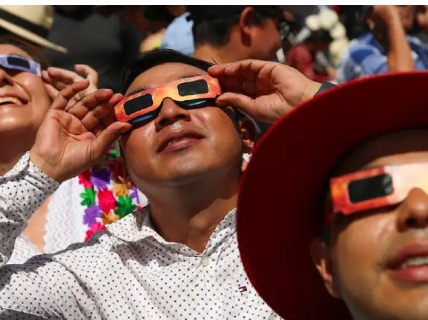 Miliona vetë në Meksikë, SHBA dhe Kanada ndoqën eklipsin