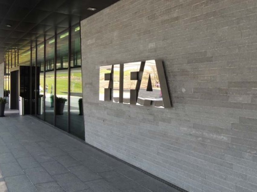 FIFA gati të pranojë ndryshimin e rregullave