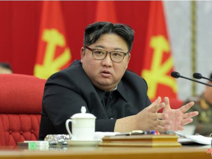 Kim Jong Un thotë se tani është koha për të qenë gati për luftë Koreja e Veriut