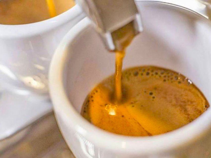 Çfarë duhet të dini për pirjen e kafesë nëse vuani nga aciditeti në stomak?