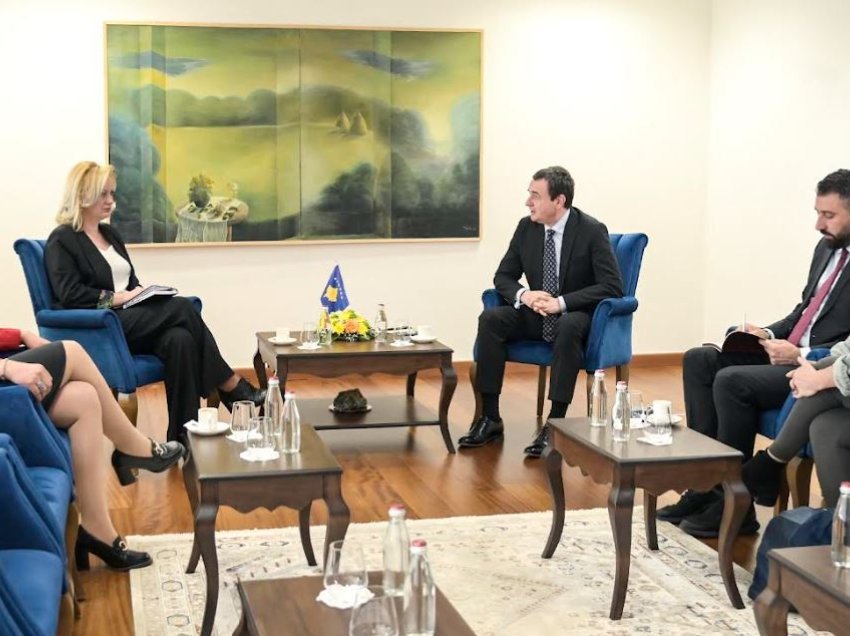Kurti takon nënkryetaret e Mitrovicës së Veriut, Zveçanit e Leposaviqit - bisedojnë për situatën aktuale në katër komunat