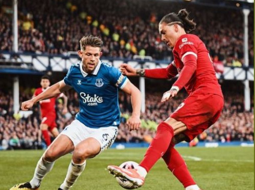 Everton tregon muskujt ndaj Liverpoolit 