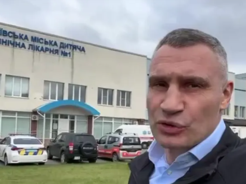 Kievi evakuon spitalin e fëmijëve për shkak të kërcënimit për sulm