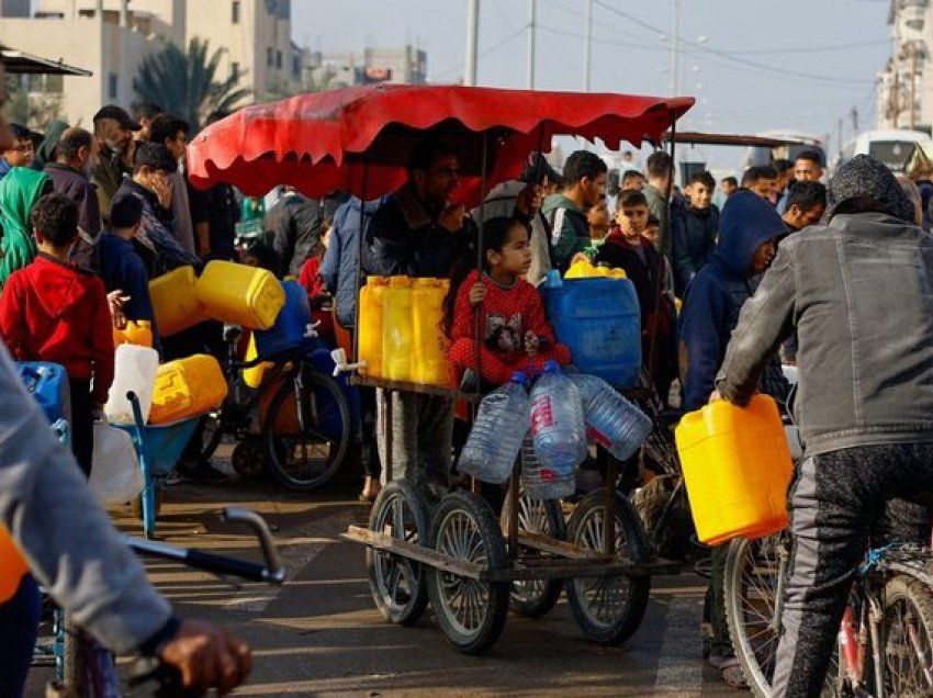 Ushtria izraelite ka shkatërruar 70% të puseve të ujit në Gazën veriore